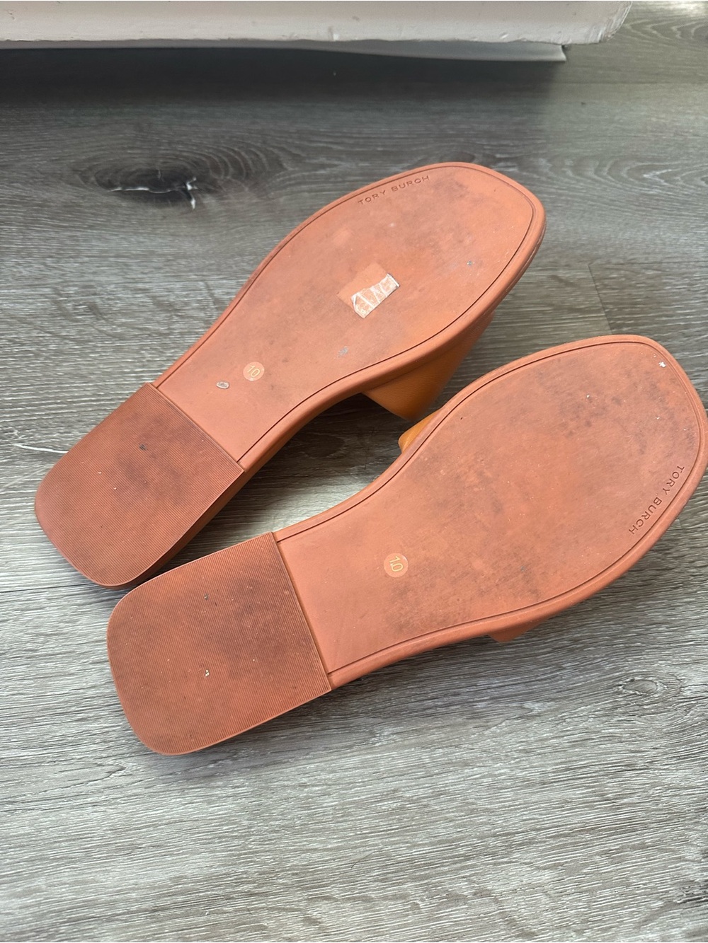 Tory Burch Tan Leather Logo Slide Sandals - Picture 5 of 9